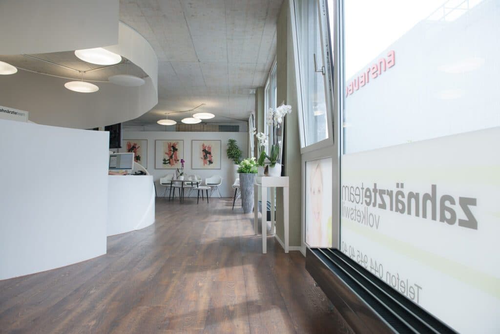 Zahnarztpraxis Volketswil 4