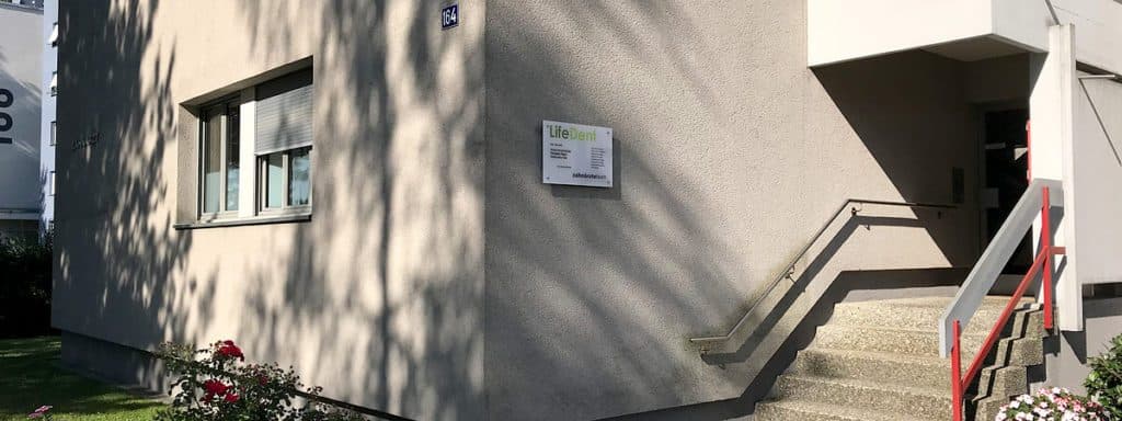 Zahnarztpraxis Winterthur-Seen 7