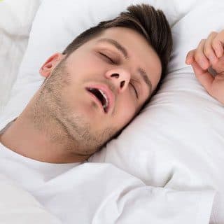 Zähneknirschen / Schnarchen